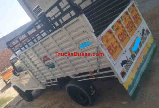Mahindra Bolero Pickup Images
